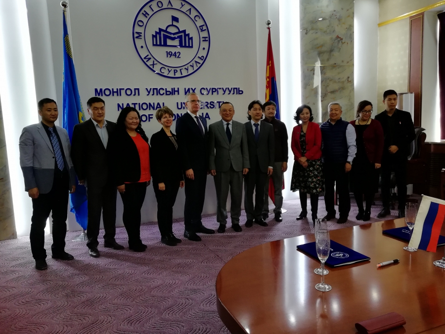 Олег Афонин представил СГТУ на Международном форуме ректоров