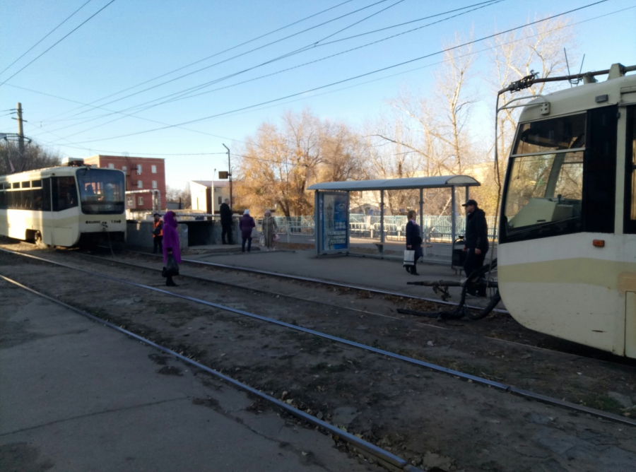 В Ленинском районе у трамвая во время движения оторвался вагон