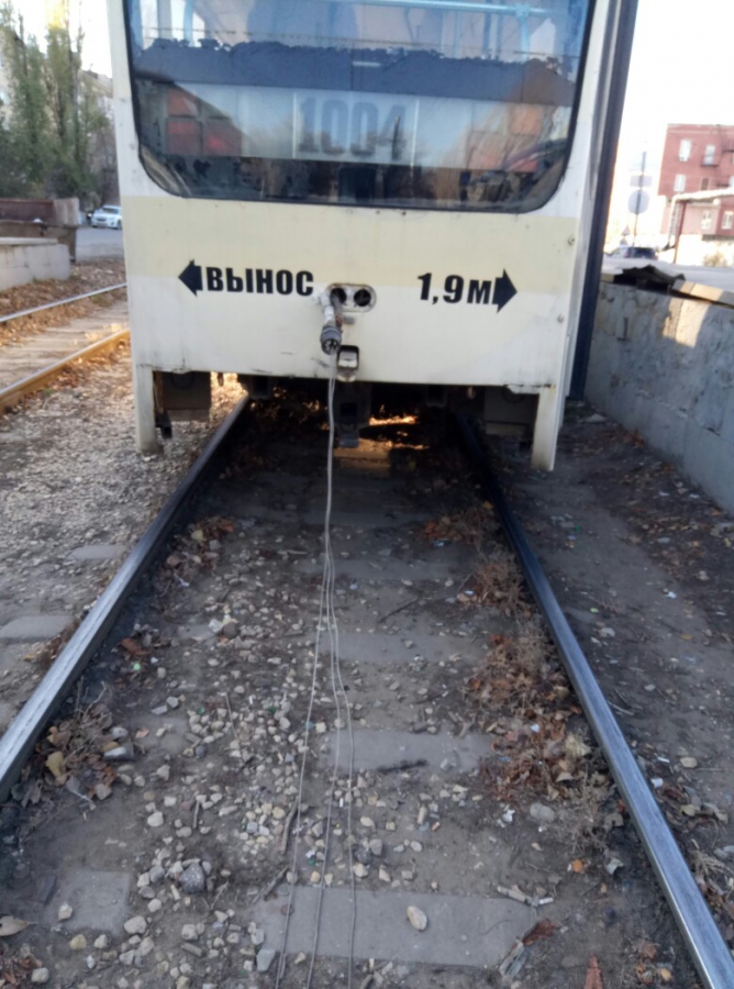 В Ленинском районе у трамвая во время движения оторвался вагон