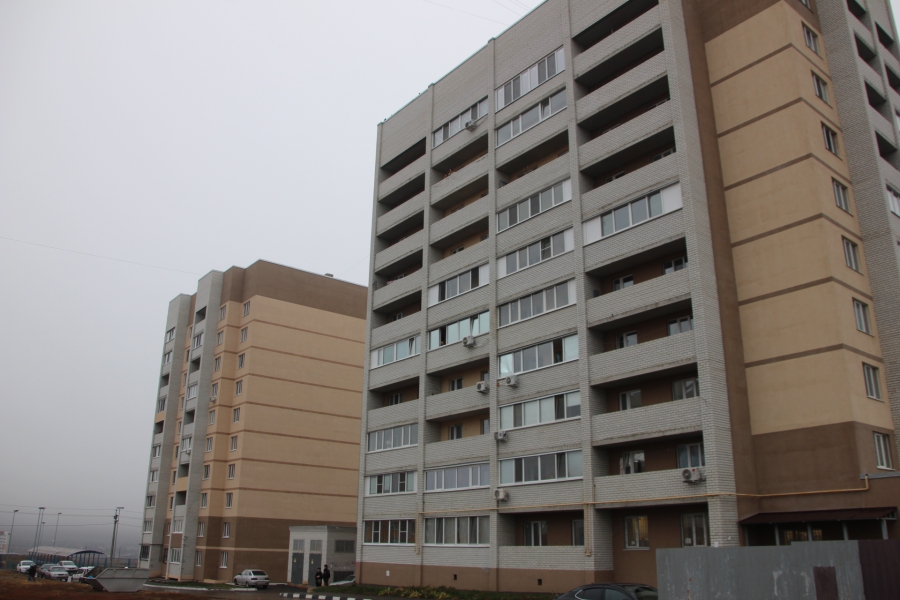 Саратовцев призвали активнее работать с застройщиками микрорайонов