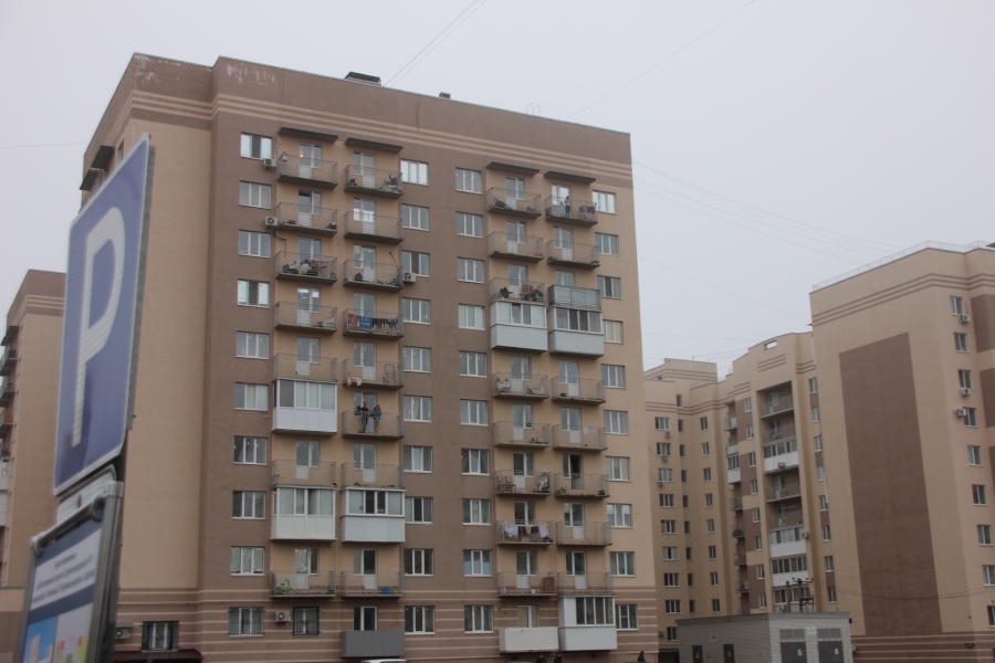 Саратовцев призвали активнее работать с застройщиками микрорайонов