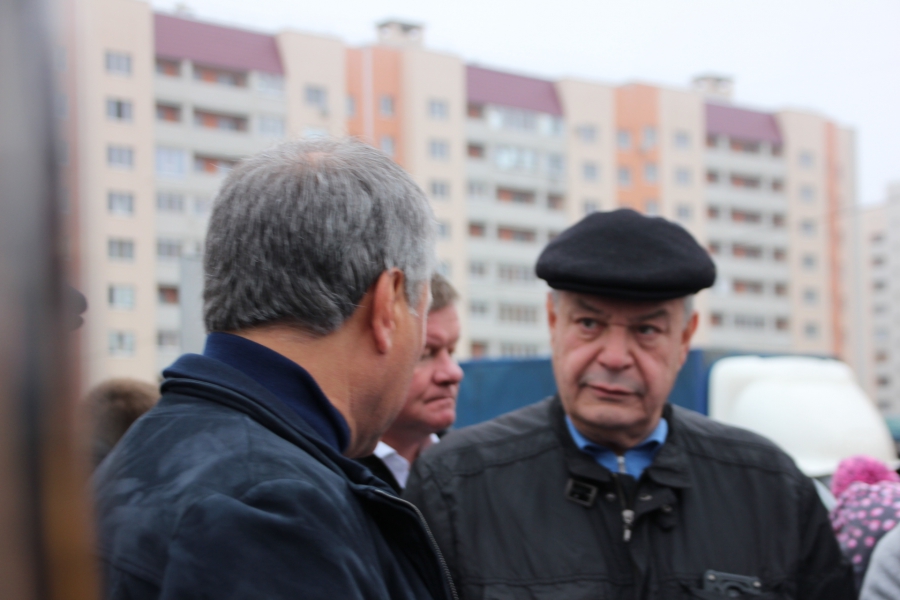 Саратовцев призвали активнее работать с застройщиками микрорайонов