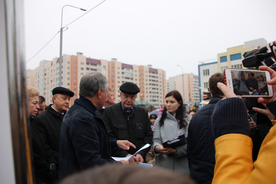 Саратовцев призвали активнее работать с застройщиками микрорайонов