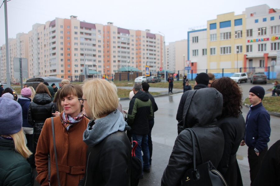 Саратовцев призвали активнее работать с застройщиками микрорайонов