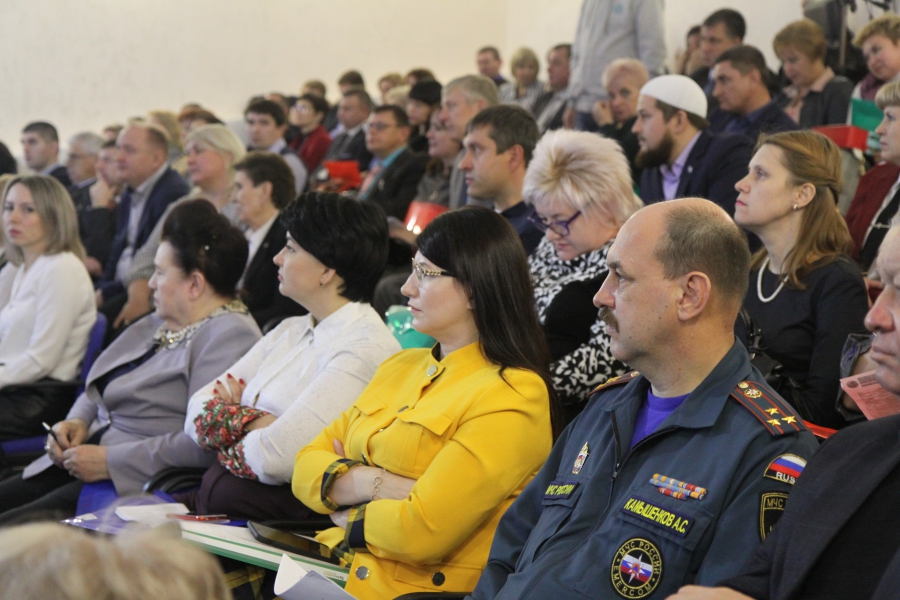 Тематические смены в детских лагерях хотят посвятить 75-летию Победы