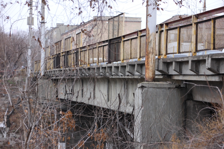 Чиновники осмотрели Трофимовский мост накануне закрытия