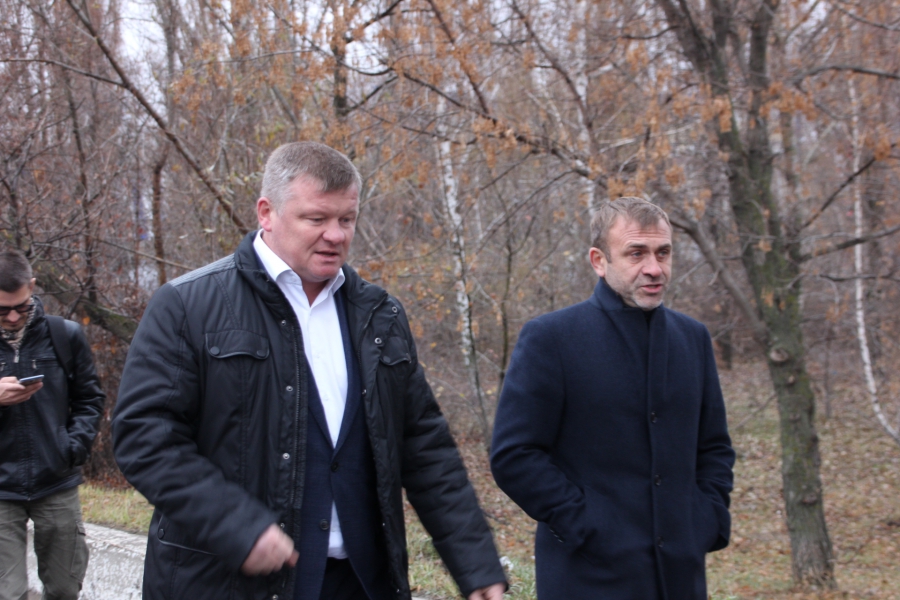 Чиновники осмотрели Трофимовский мост накануне закрытия