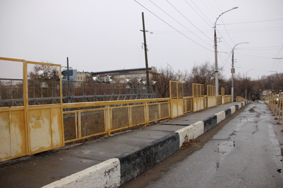 Чиновники осмотрели Трофимовский мост накануне закрытия