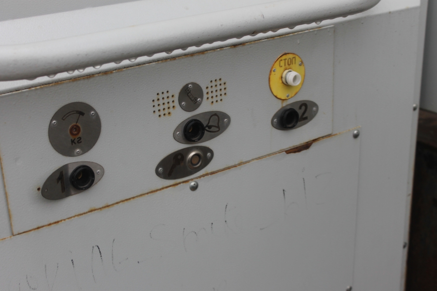 В Солнечном-2 эксперты нашли опасную тактильную плитку и бесполезные пандусы