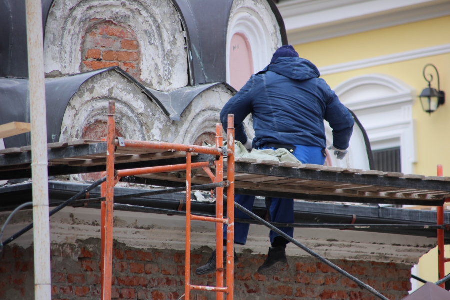 С храма «Утоли моя печали» сняли купола для ремонта