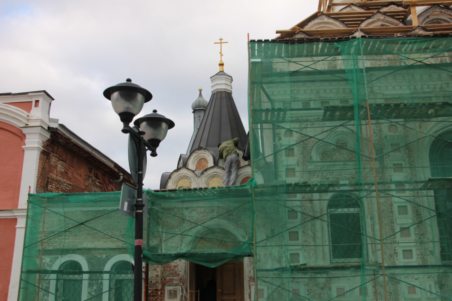 С храма «Утоли моя печали» сняли купола для ремонта