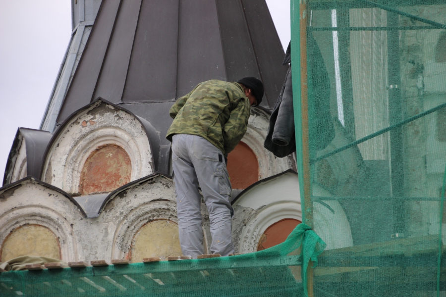 С храма «Утоли моя печали» сняли купола для ремонта