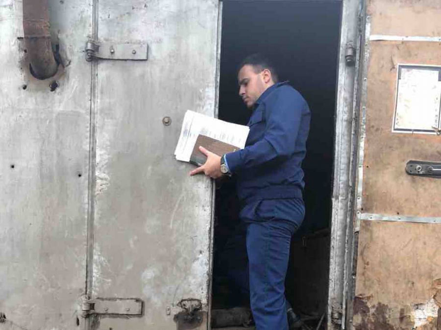 В Балашове машина коммунальщиков сгорела из-за дровяной печи в салоне