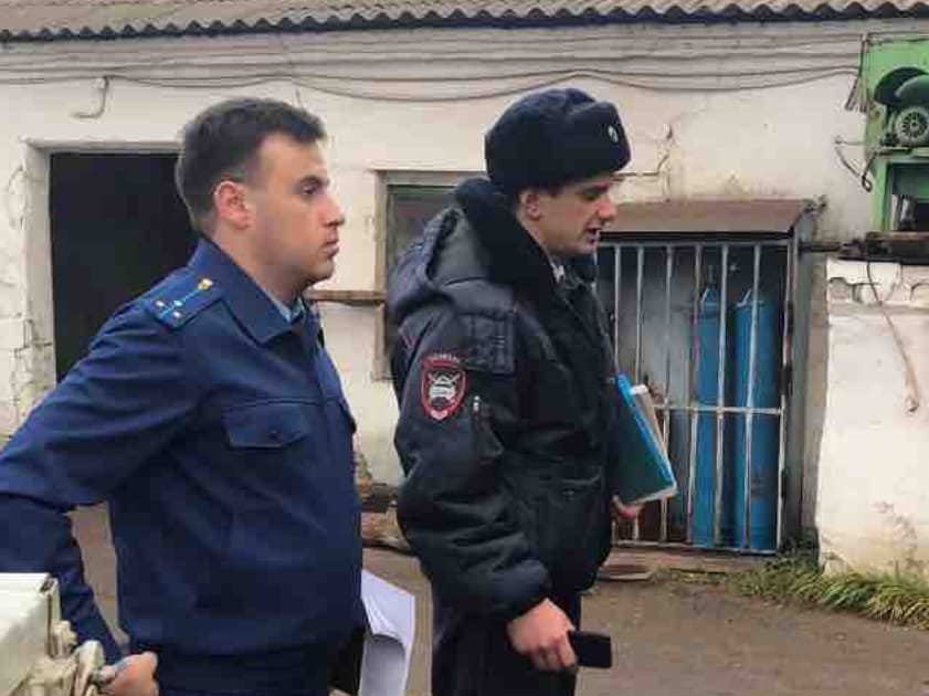 В Балашове машина коммунальщиков сгорела из-за дровяной печи в салоне