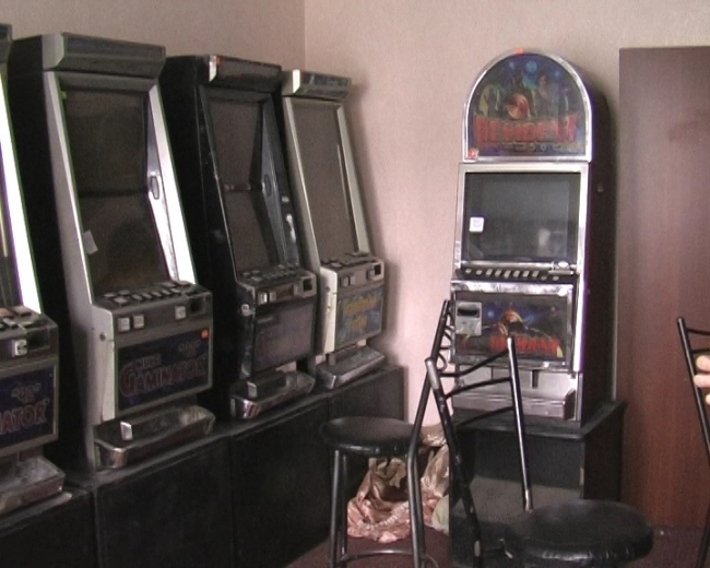 Организаторов игорного клуба подвела китайская дверь