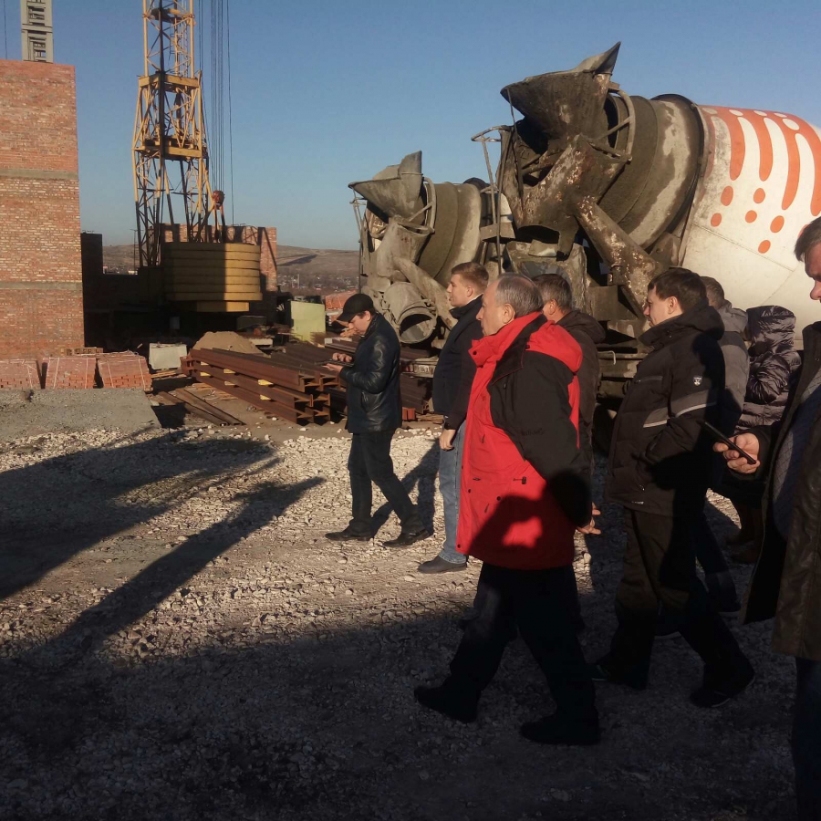 Радаев застройщику Дворца водных видов спорта: «Следующий год – вводной»