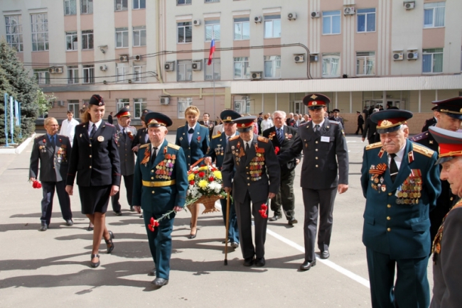 Накануне Дня Победы в Саратове открыли Аллею мужества