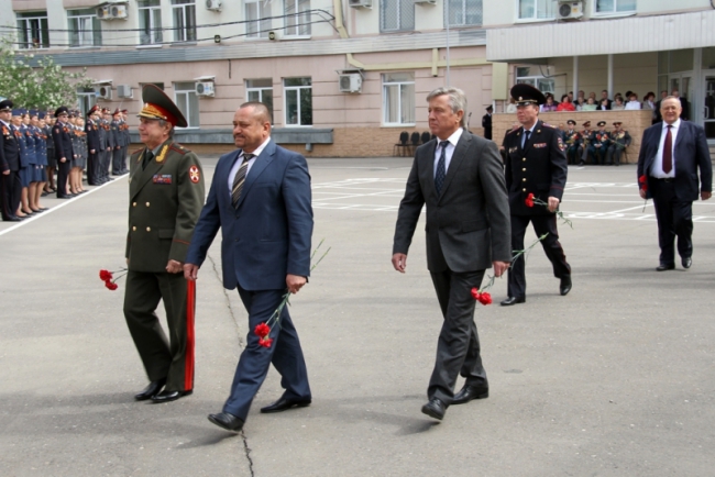 Накануне Дня Победы в Саратове открыли Аллею мужества