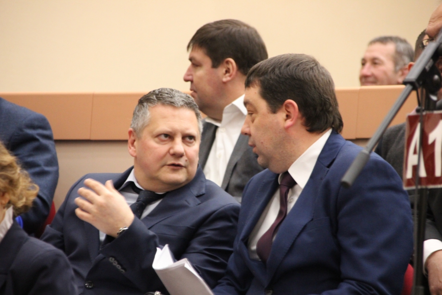 В Саратове не хватает денег на декабрьскую зарплату учителям двух районов