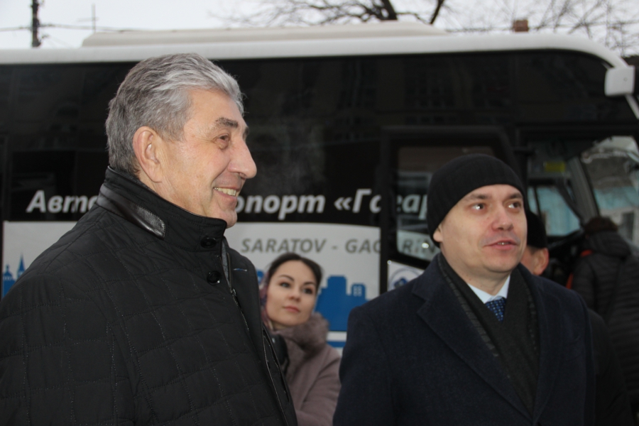 Руководителям заксобраний ПФО устроили экскурсию по проспекту Кирова