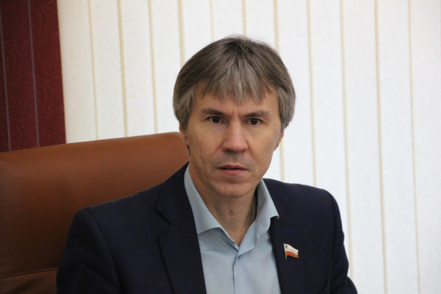 Депутата Рогожина заинтересовало соответствие закупаемого медицинского оборудования потребностям больниц