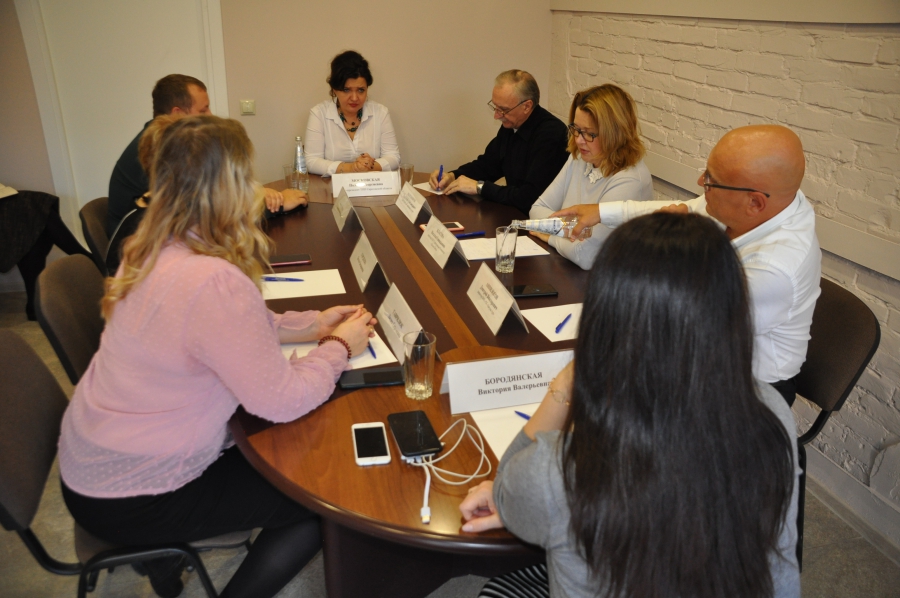 Развитие туристических маршрутов из аэропорта Гагарин обсудили в ТПП Саратовской области