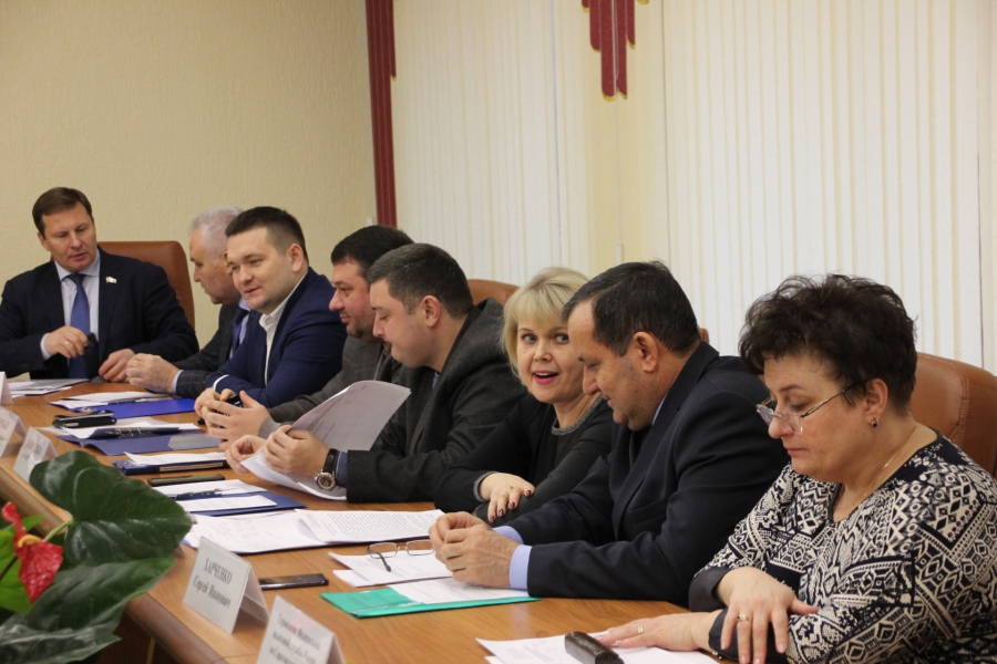 Областные депутаты решили перераспределить бюджетные средства на образование