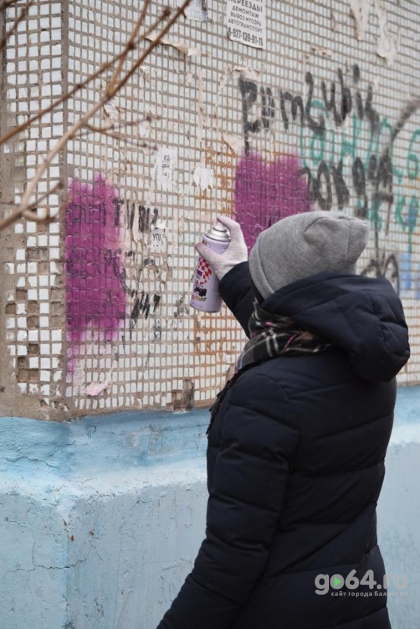 Дед Мороз защитил Балаково от распространителей наркотиков