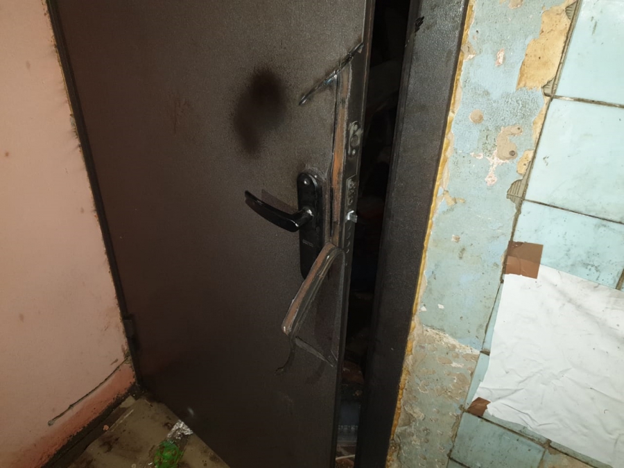 На Моторной из-за пожара погибли 2 человека и затопило квартиры