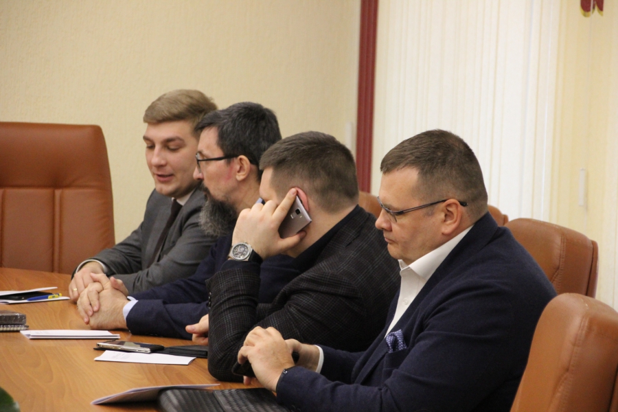 Саратовские депутаты рассмотрели законопроект за минуту