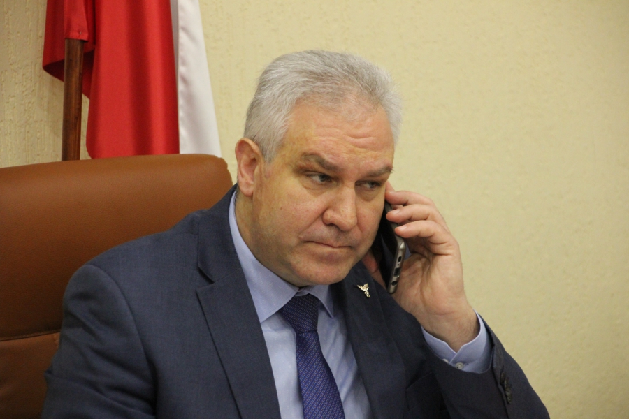 Саратовские депутаты рассмотрели законопроект за минуту