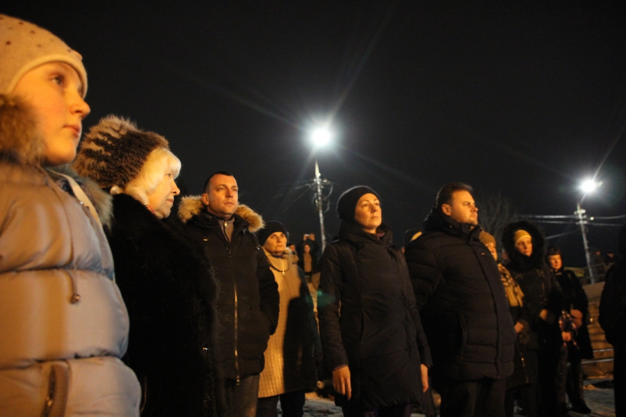 Крещение. Саратовцы окунаются в проруби несмотря на тонкий лед