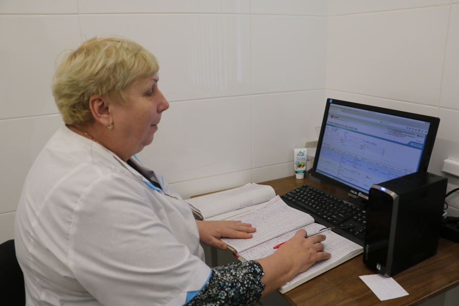 Депутаты осмотрели работу саратовских поликлиник: обследования проводятся в плановом режиме