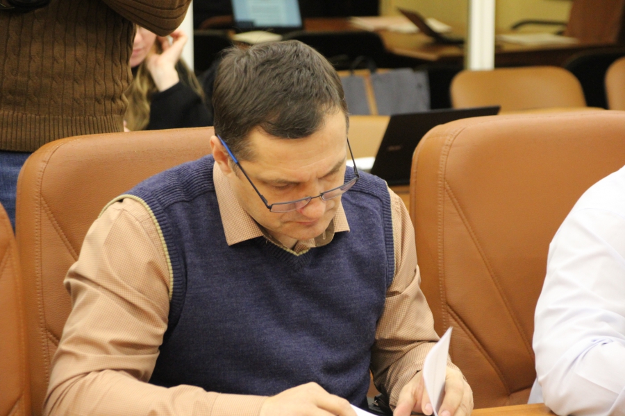 Саратовские депутаты найдут средства на призы для фотоконкурса к 75-летию Победы