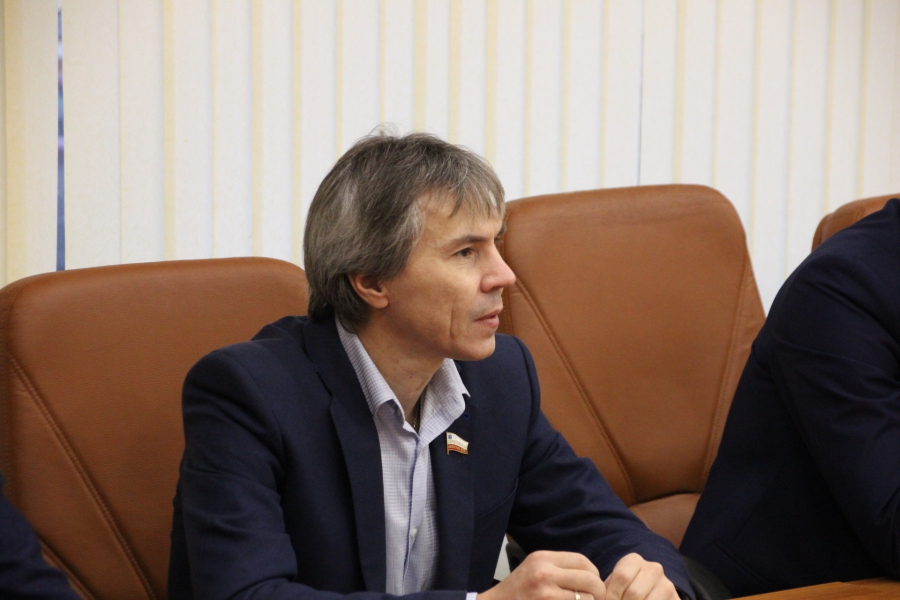 Саратовские депутаты найдут средства на призы для фотоконкурса к 75-летию Победы