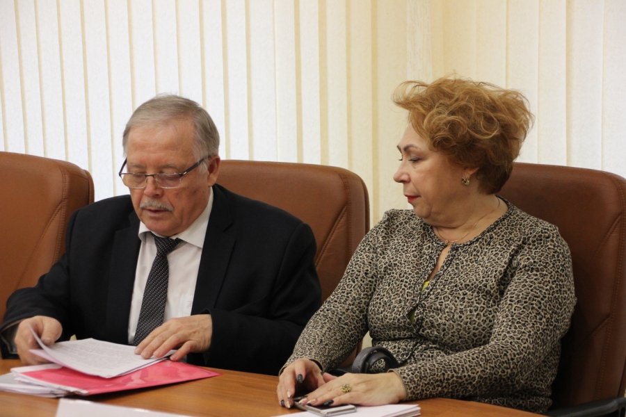 На комитете по бюджету областной думы из-за рядового кадрового вопроса разгорелись дебаты