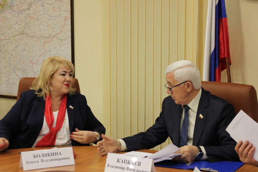 На комитете по бюджету областной думы из-за рядового кадрового вопроса разгорелись дебаты