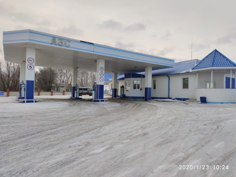 Под Саратовом у скандально известного экс-депутата Красильникова арестовали усадьбу, машины и АЗС