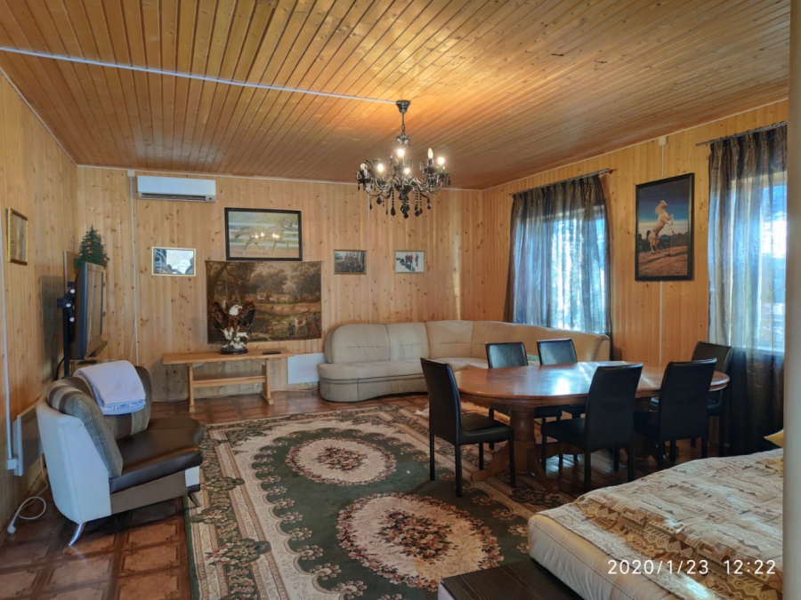 Под Саратовом у скандально известного экс-депутата Красильникова арестовали усадьбу, машины и АЗС