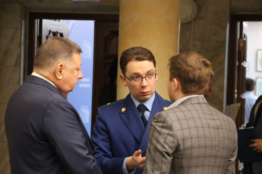 Саратовские дети-сироты получили право перезаключать договоры найма помещений