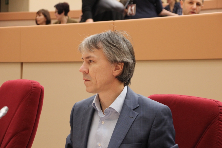 Саратовские дети-сироты получили право перезаключать договоры найма помещений