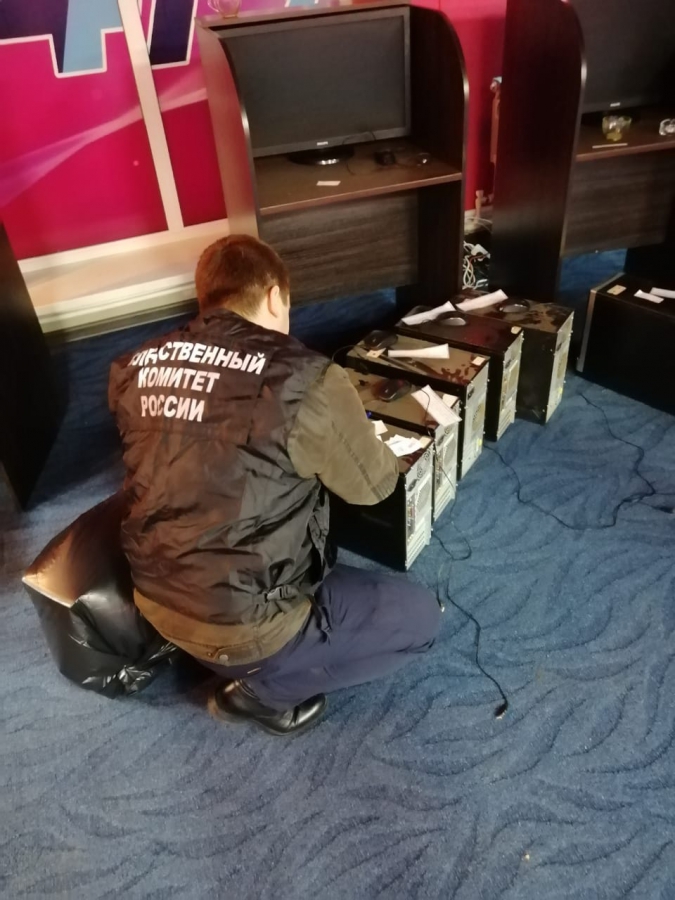 Силовики за один день «накрыли» три казино в Саратове и Энгельсе