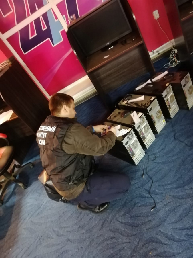 Силовики за один день «накрыли» три казино в Саратове и Энгельсе