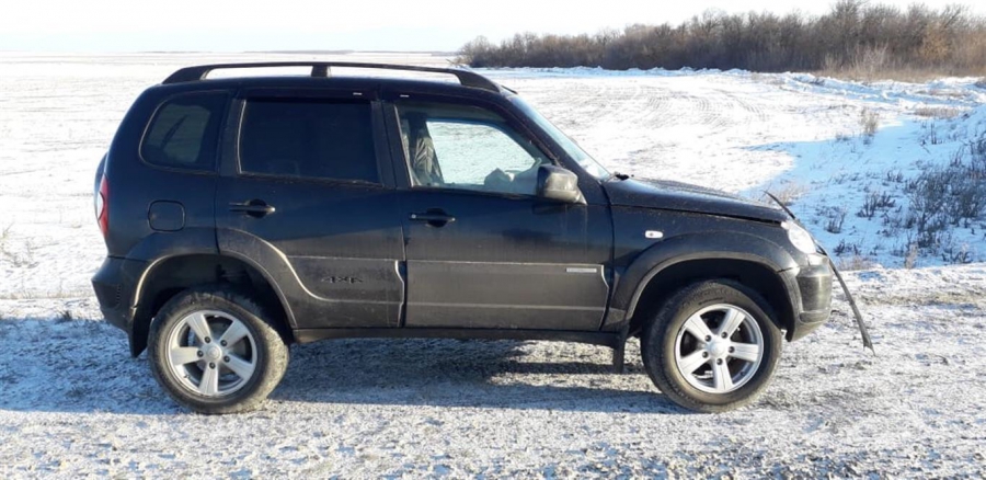 Легковушку смяло в массовой аварии на трассе