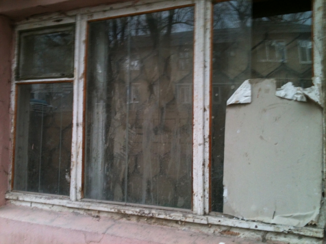 Владимира Крету пригласили в разваливающийся дом