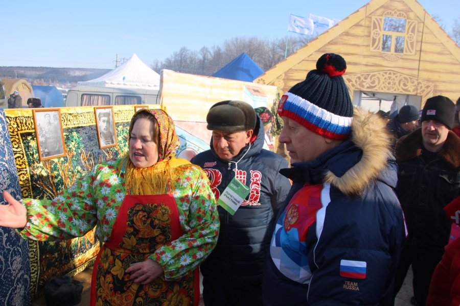 Губернатору Радаеву показали проводы на «фронт» «солдата»