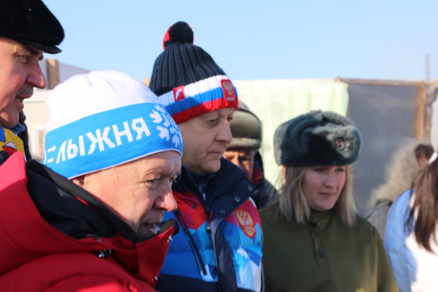 Губернатору Радаеву показали проводы на «фронт» «солдата»