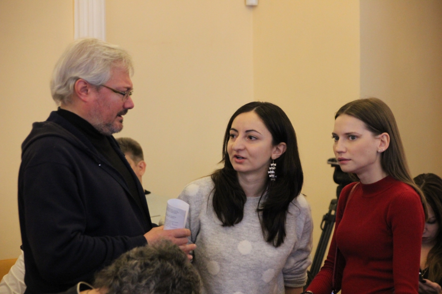 Вадим Рогожин призвал пресс-службы ведомств не выделять любимчиков среди СМИ