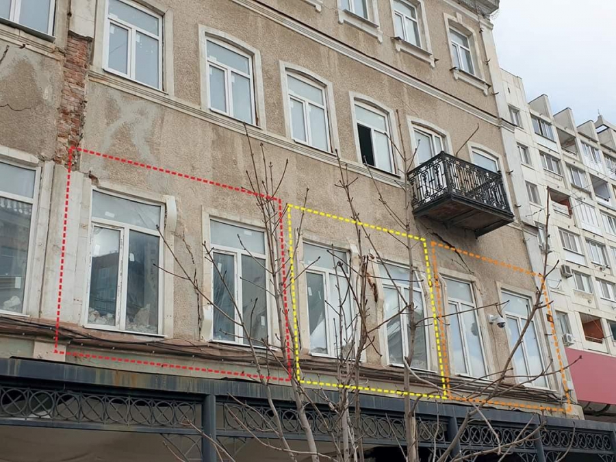 Архитекторы: Бывшая гостиница на проспекте держится на оконных рамах и честном слове