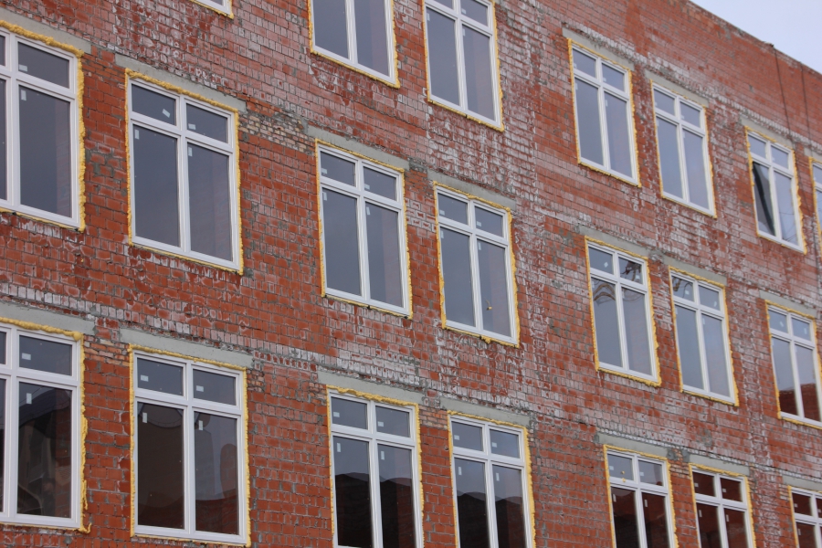 Володин раскритиковал подчиненных мэра Саратова за проблемы со школой в Авиаторе